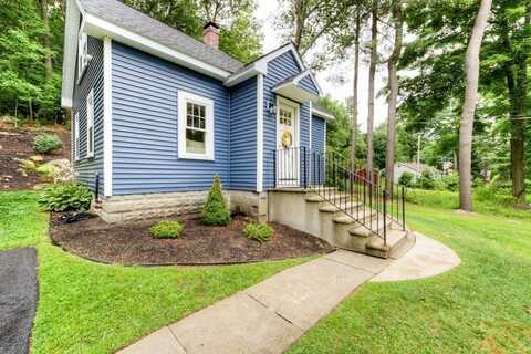 313 Highland Street, Holden, MA 01520