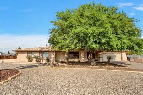 13409 Shawnee Road, Apple Valley, CA 92308