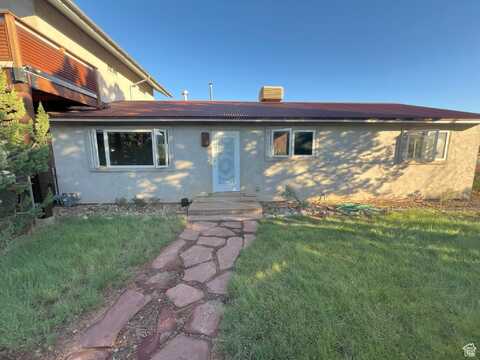 1940 W HIGHLAND DR, Moab, UT 84532