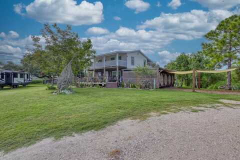 233 Lakeview Drive, Rockport, TX 78382