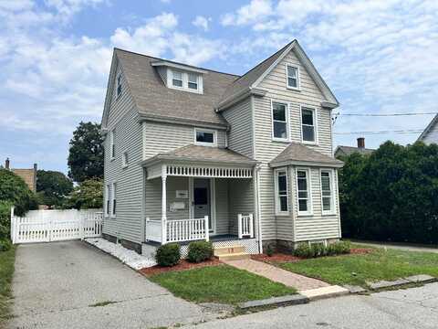 13 Avery Court, New London, CT 06320