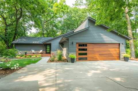 7270 Hyperion Pointe Drive, Johnston, IA 50131