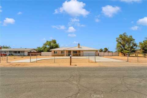 14606 Iroquois Road, Apple Valley, CA 92307