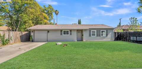 3105 Mayfair Dr, Sacramento, CA 95864