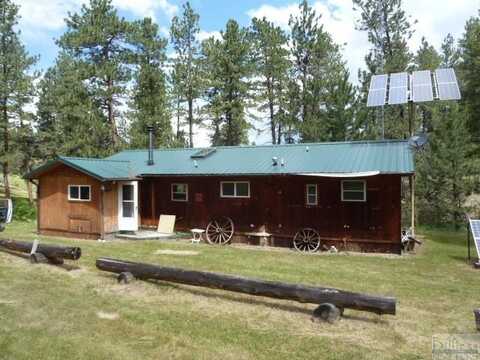 300 Skibstad Road, Columbus, MT 59019