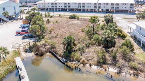 930 W Lagoon Avenue, Gulf Shores, AL 36542