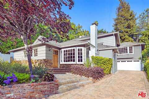 11224 Canton Dr, Studio City, CA 91604