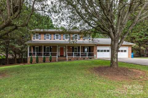 4655 Brookridge Drive NE, Hickory, NC 28601