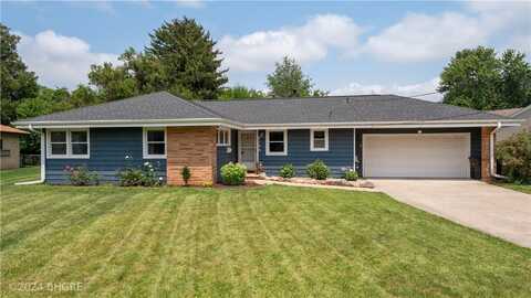 4108 Wakonda Parkway, Des Moines, IA 50315