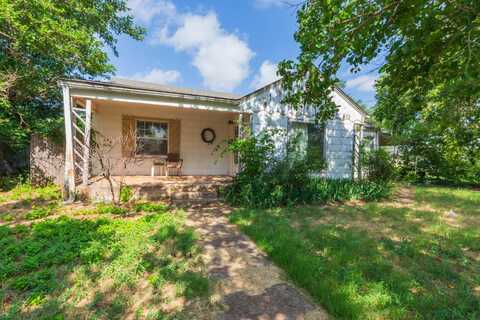 707 N Madden Street, Shamrock, TX 79079