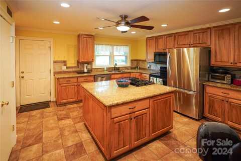 44097 Nc 740 Highway, New London, NC 28127