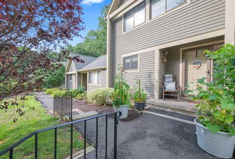 3 River Mead, Avon, CT 06001