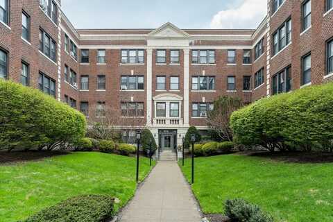 145 Englewood Ave 33, Boston, MA 02135