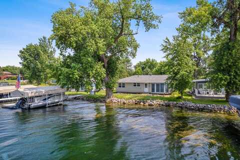 Tradewinds, AUDUBON, MN 56511