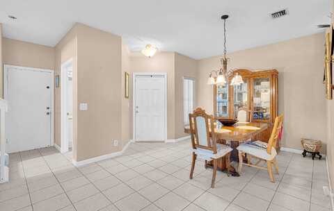 Kingsmill, LAKE WORTH, FL 33463