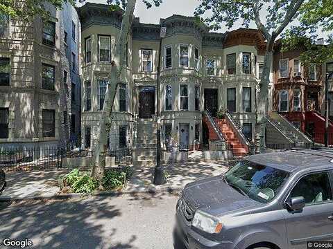 Prospect, BROOKLYN, NY 11213