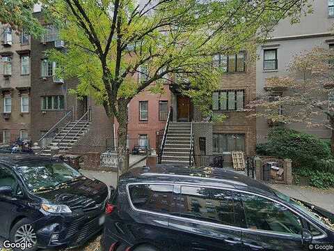 Penn, BROOKLYN, NY 11211