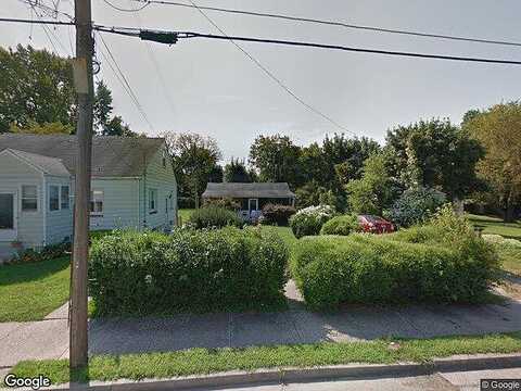 Elm St, SALEM, NJ 08079