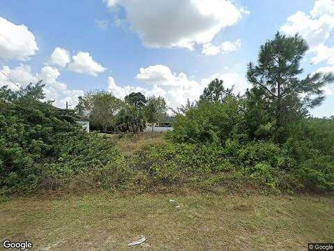6Th, LEHIGH ACRES, FL 33976