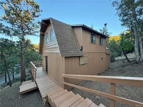 525 South Marlowe Drive, Big Bear City, CA 92314