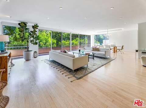 339 N Palm Dr, Beverly Hills, CA 90210