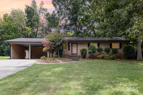 555 Westwood Drive, Kannapolis, NC 28081