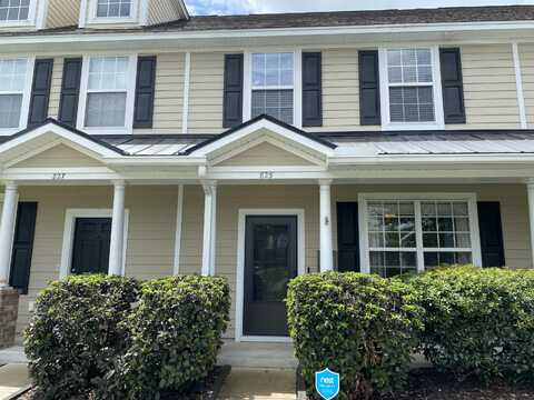 825 Hemingway Circle, Summerville, SC 29483