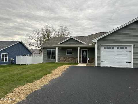 111 Red Tail Circle, Duncansville, PA 16635