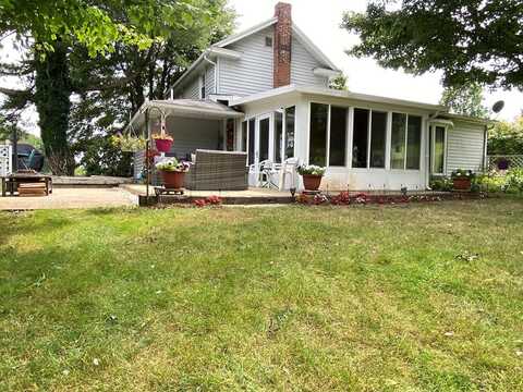 1495 Ridgeview Road, Titusville, PA 16354