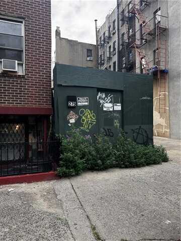 275 Pleasant Avenue, New York, NY 10029