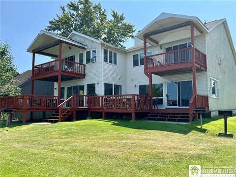 4438 W Lake Rd, Chautauqua, NY 14757