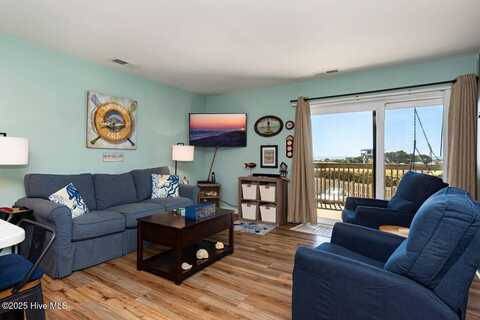 9100 Reed Drive, Emerald Isle, NC 28594
