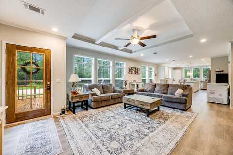 120 W Clover Lane, DeFuniak Springs, FL 32433