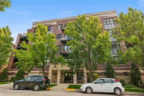 2835 N. Lakewood Avenue, Chicago, IL 60657