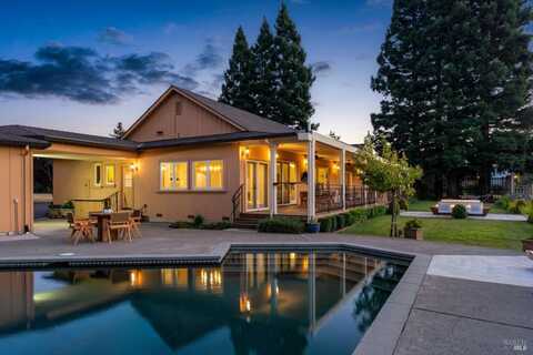 515 Westside Road, Healdsburg, CA 95448