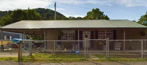 2004 South Mayo Trail, Pikeville, KY 41501