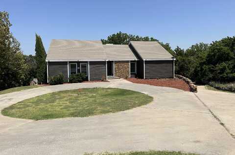 74 Country Oaks, Woodward, OK 73801