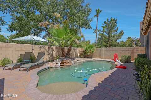 1391 N ALEXIS Drive, Gilbert, AZ 85234