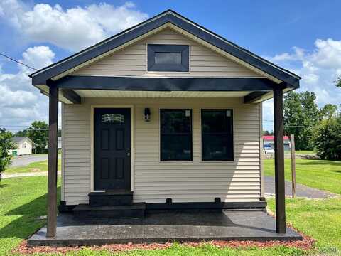 703 SAINT PHILLIP ST, Raceland, LA 70394