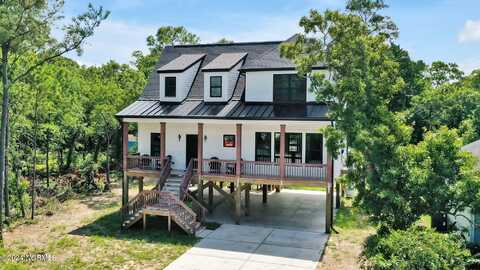 136 N Middleton Avenue, Oak Island, NC 28465