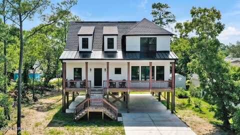 136 N Middleton Avenue, Oak Island, NC 28465