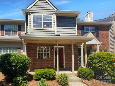 3824 Mosscroft Lane, Charlotte, NC 28215