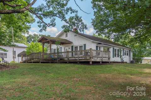 6 Oak Valley Drive, Swannanoa, NC 28778