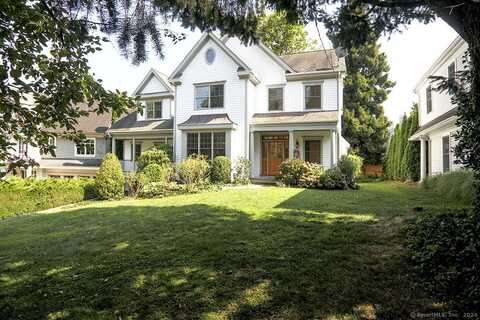 7 Oakleigh Court, Norwalk, CT 06853