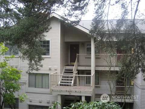 178Th, BELLEVUE, WA 98008