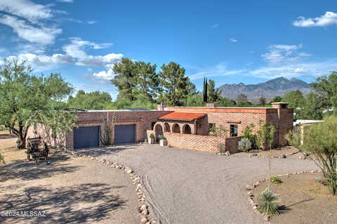 Circulo De Prado, TUBAC, AZ 85646