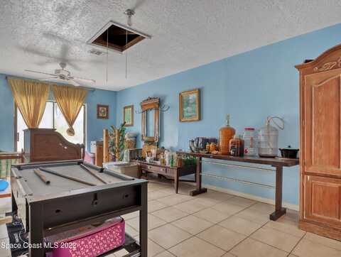 Mitchell, MIMS, FL 32754