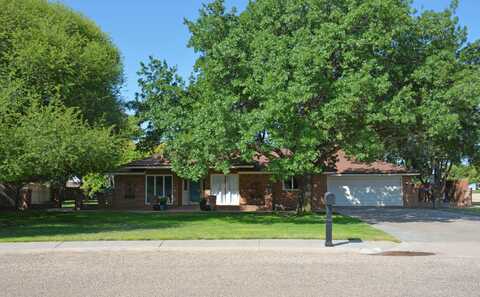 1626 Sunset Circle, Dimmitt, TX 79027