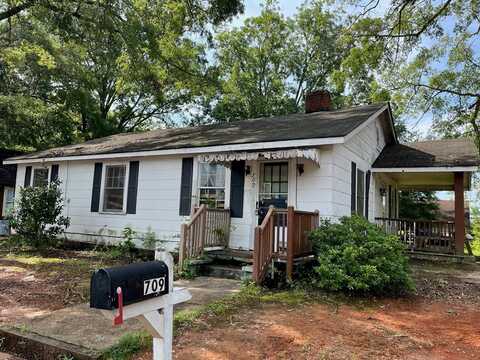 709 S 10TH STREET, LANETT, AL 36863