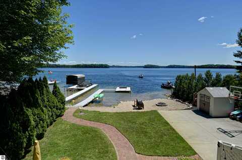 2514 CRESCENT SHORES DRIVE, TRAVERSE CITY, MI 49685